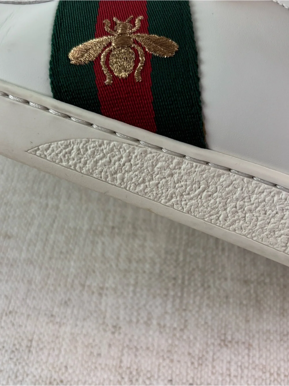 Gucci White Leather Sneakers with Red and Green Stripe and Red Heel
